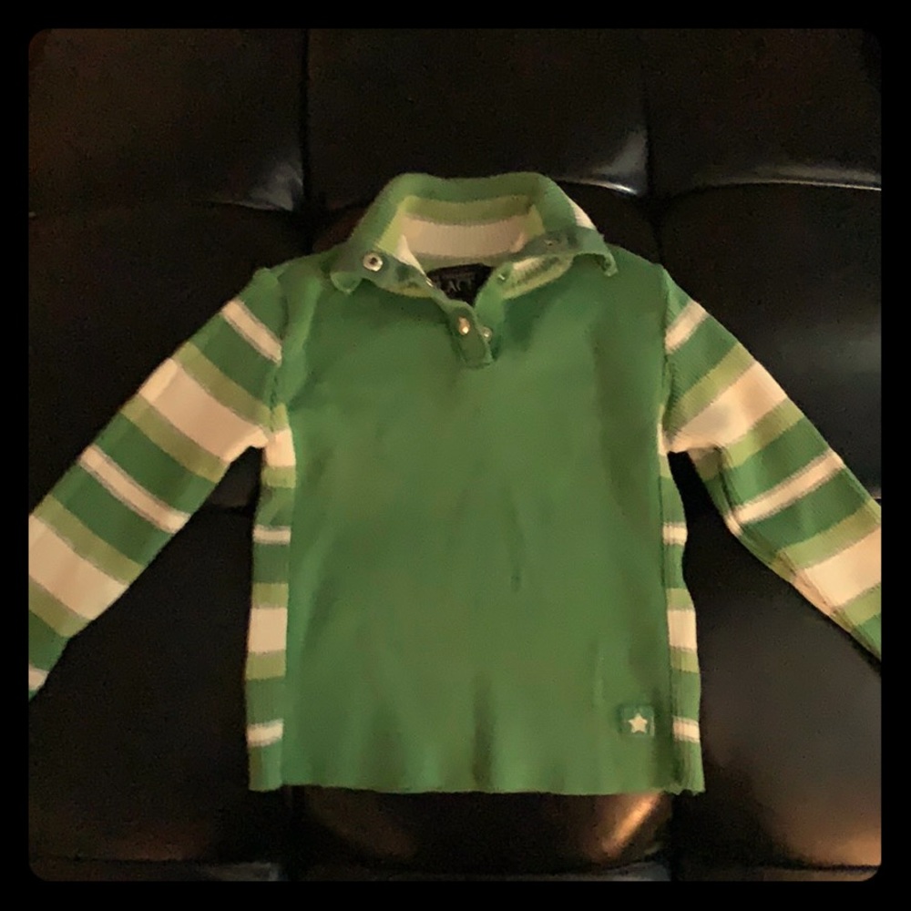Cute thin green Girl long sleeve shirt